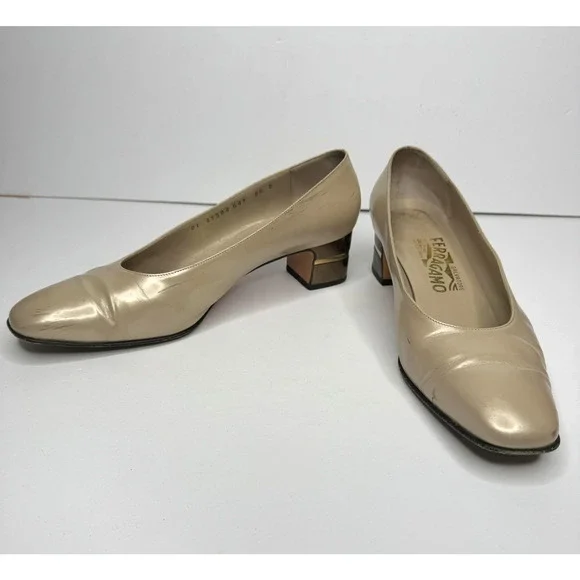 Salvatore Ferragamo Shoes Womens Size 8.5 Beige Leather Block Heel Pumps Italy